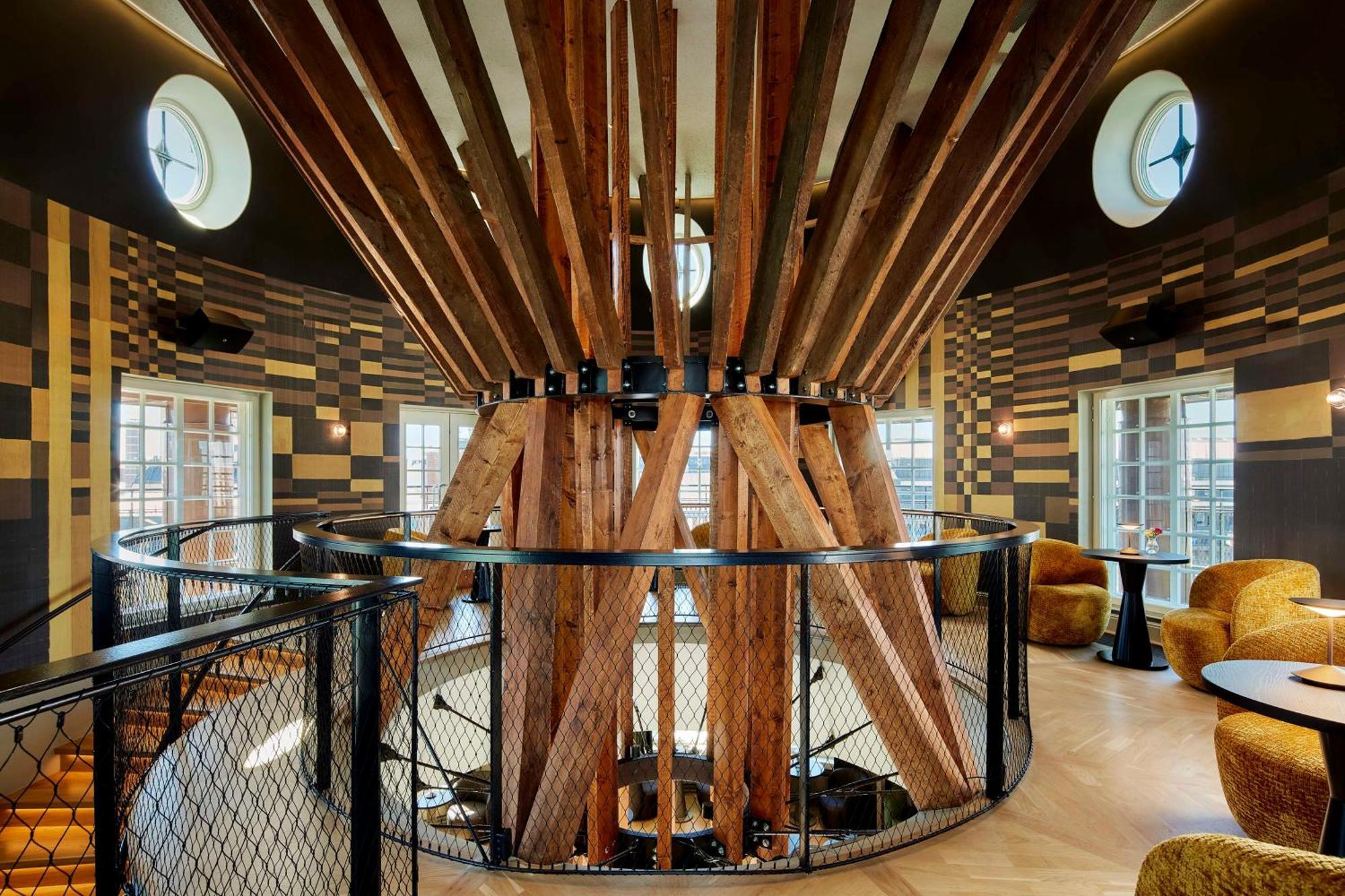 Nh Collection Helsinki Grand Hansa Esterno foto The interior of the Starbucks Reserve Roastery in Seattle
