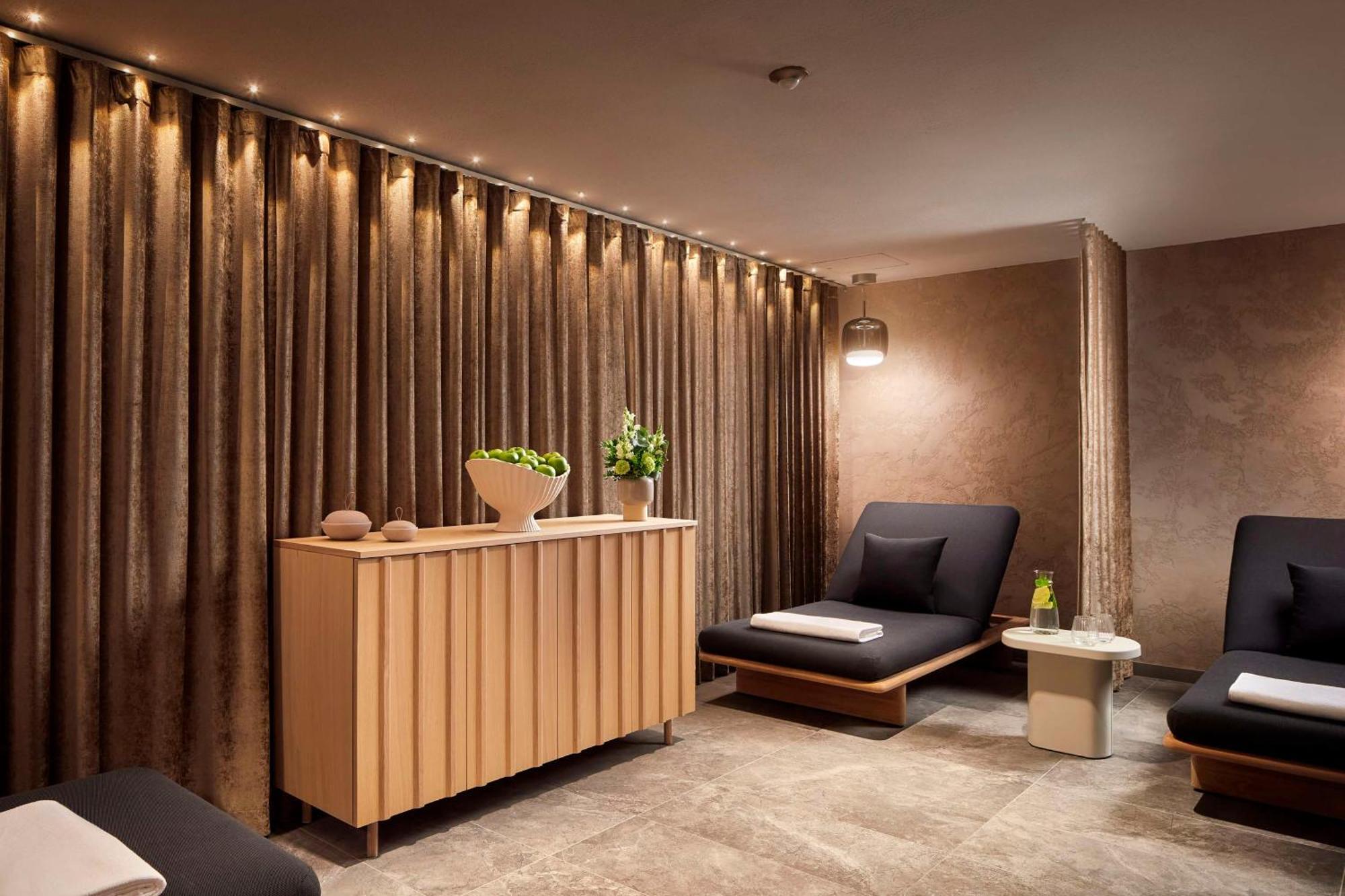 Nh Collection Helsinki Grand Hansa Esterno foto The spa at The Dorchester